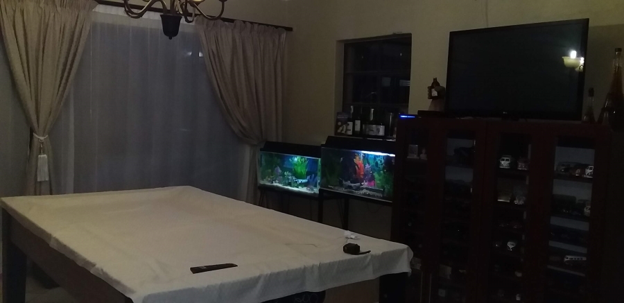 4 Bedroom Property for Sale in La Hoff North West